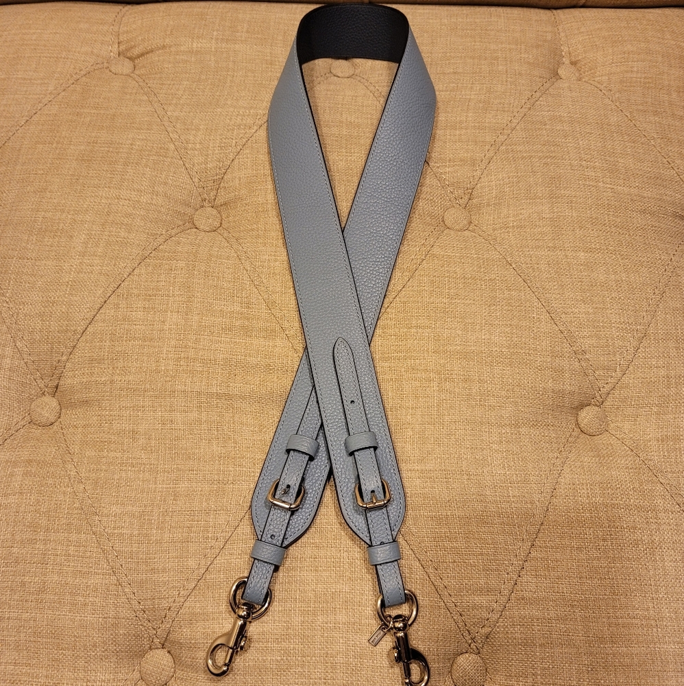 EUC COACH Pebbled Leather Novelty Strap Blue 55606